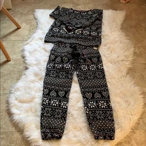 Kensie Pajama set